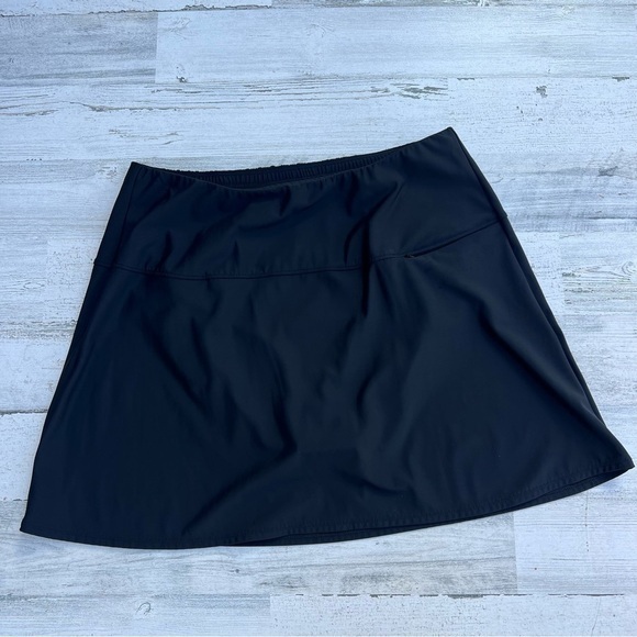 $124 Miraclesuit Fit & Flair Tummy Control Swim Skirt Sz 14 Black Zip Pocket - Picture 8 of 16